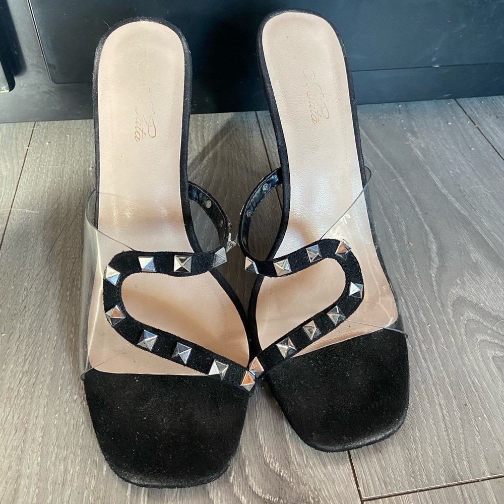 Black Stilletos